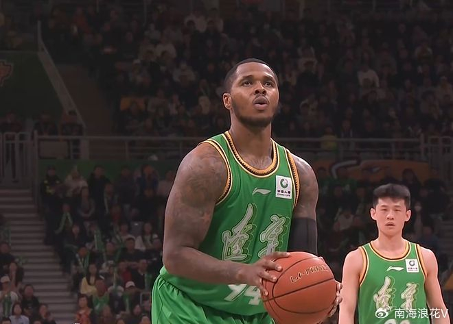 开云-重磅引援得0分1板，辽宁队丢了西瓜捡了芝麻！球迷：快点送走|赵继伟|享特|杨鸣|布朗|新疆男篮_新浪新闻